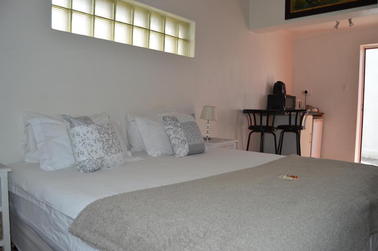 Villelodge Accommodation Luderitz Exterior photo